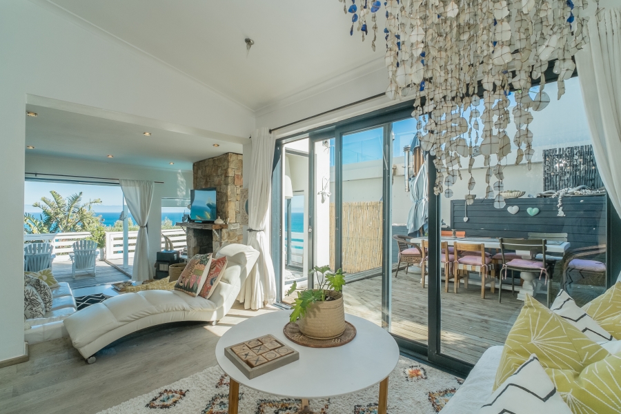 4 Bedroom Property for Sale in Misty Cliffs Western Cape